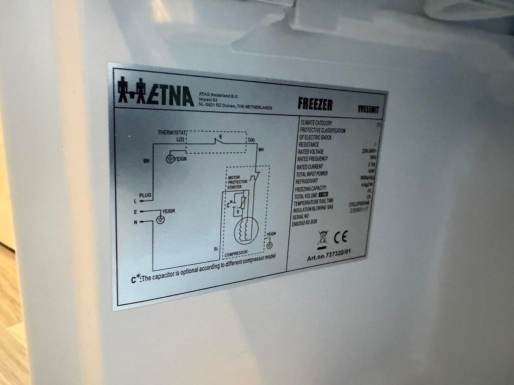 Etna vriezer, 75 tot 100 liter, ., Zo goed als nieuw, Met vriesvak