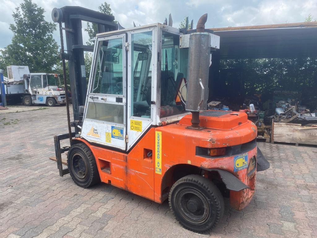 Dantruck 3.5 tons diesel heftruck, Zakelijke goederen, Machines en Bouw | Heftrucks en Intern transport, Heftruck, Diesel, 3000 tot 4000 kg