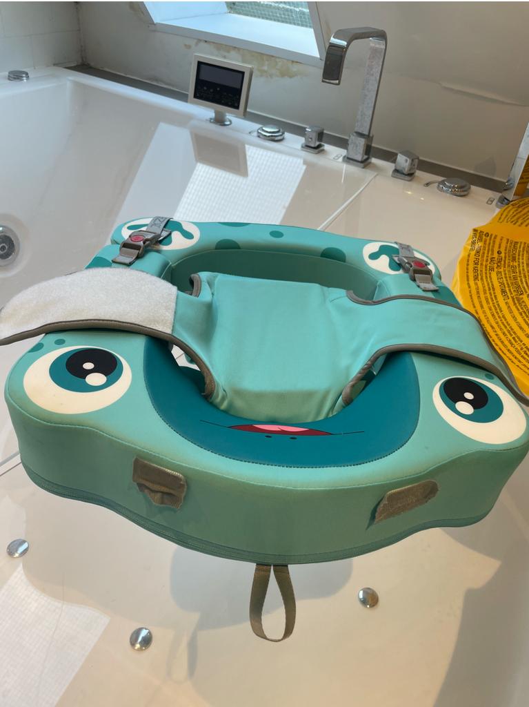 Baby zwemzitje kikker - Veilig en comfortabel, Ophalen of Verzenden, Zo goed als nieuw