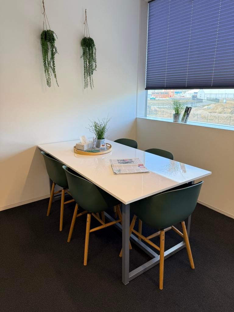 Witte hoogglans tafel, Huis en Inrichting, Tafels | Eettafels, Ophalen, Kunststof, 50 tot 100 cm, 150 tot 200 cm