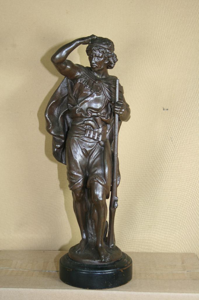 Antiek zamak beeld van een jager 28 cm, Ophalen of Verzenden