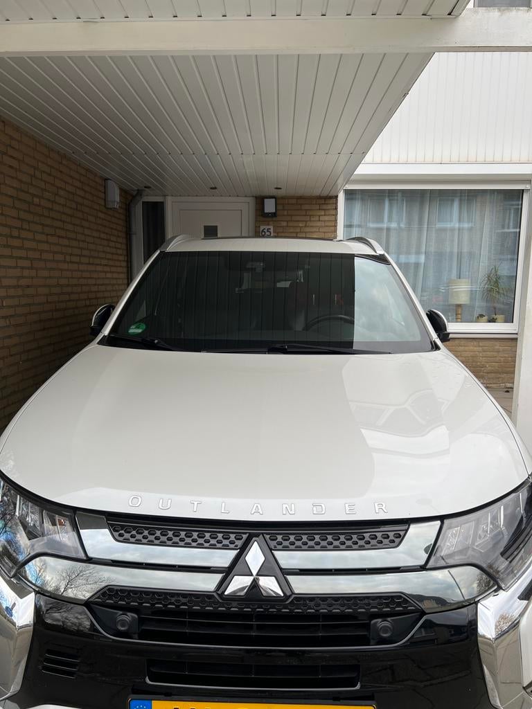 Mitsubishi Outlander 2.4 PHEV Spirit Plus Aut 2021 57000km, Auto's, Mitsubishi, Outlander, Hybride Elektrisch/Benzine, Plug-in hybride
