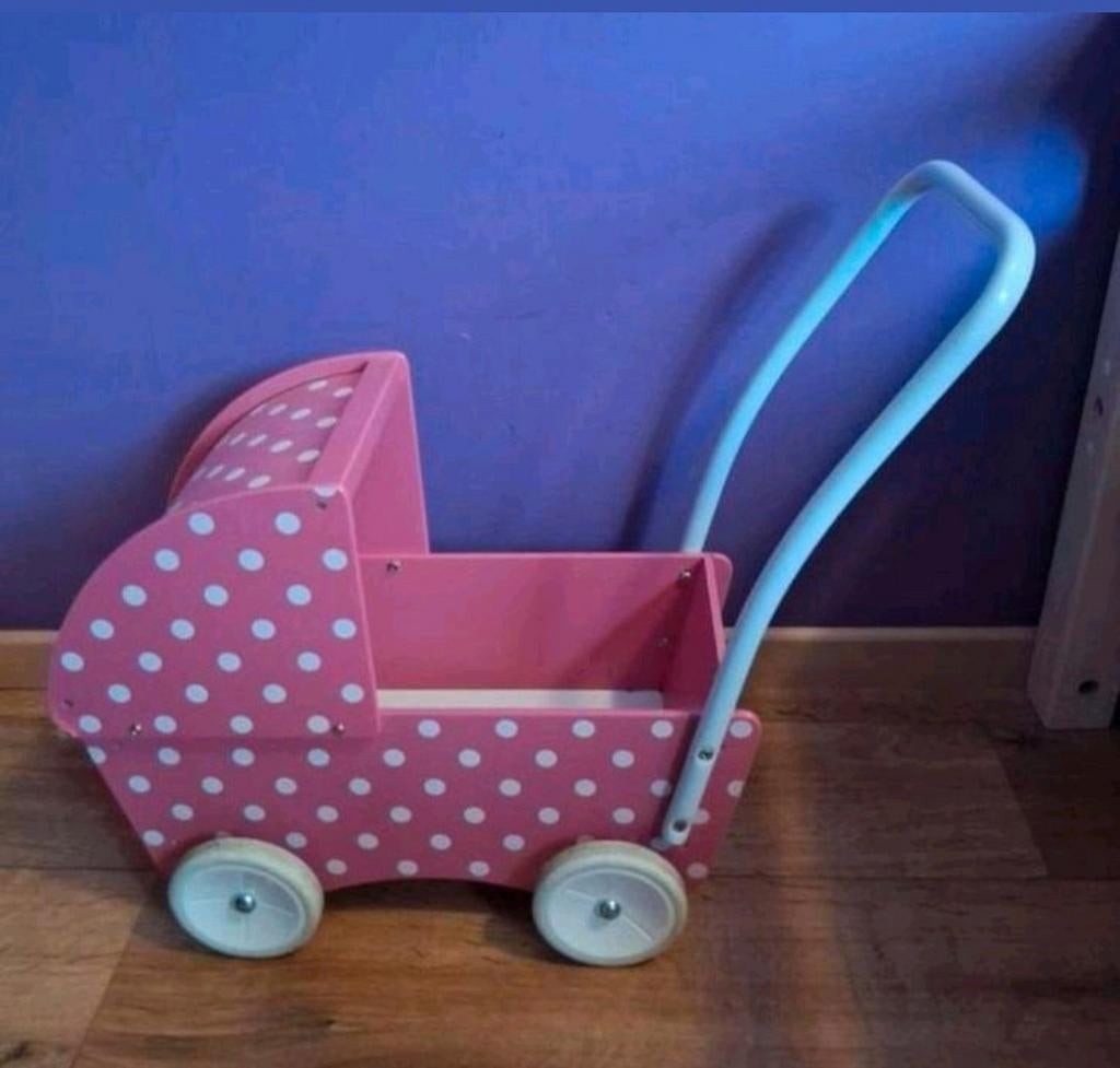 Roze houten poppenwagen met witte stippen, Ophalen, Gebruikt, Babypop