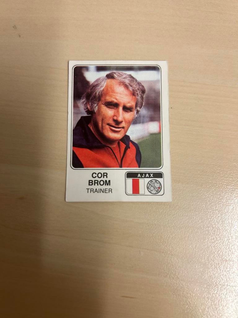 Panini Voetbal 79 Plaatje Cor Brom Ajax Trainer, Ophalen of Verzenden, Zo goed als nieuw, Sticker