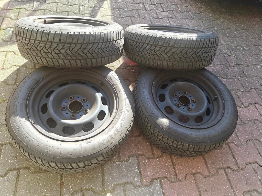 Winterbanden met stalen velgen 205/60R16 BMW 3-serie, Ophalen, Gebruikt, 16 inch, Banden en Velgen