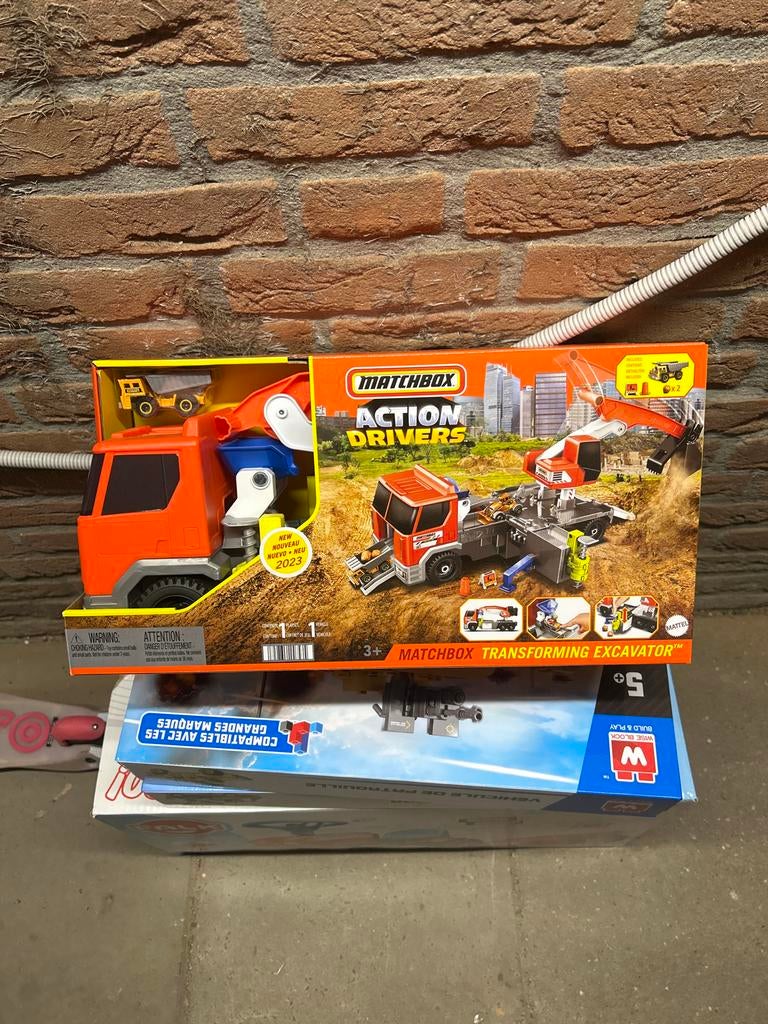 Matchbox Action Drivers Transforming Excavator - Nieuw, Ophalen of Verzenden, Nieuw