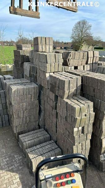 ROOIKORTING 2.500m2 grijs 30x30x4,5cm betontegels., Bij dit gebruikte product niet meer te achterhalen., Gebruikt, Verzenden, Bij dit gebruikte product niet meer te achterhalen.