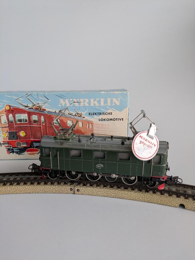 Märklin 3019 Zweedse locomotief, groen, met doos, Wisselstroom, Locomotief, Ophalen of Verzenden, Zo goed als nieuw