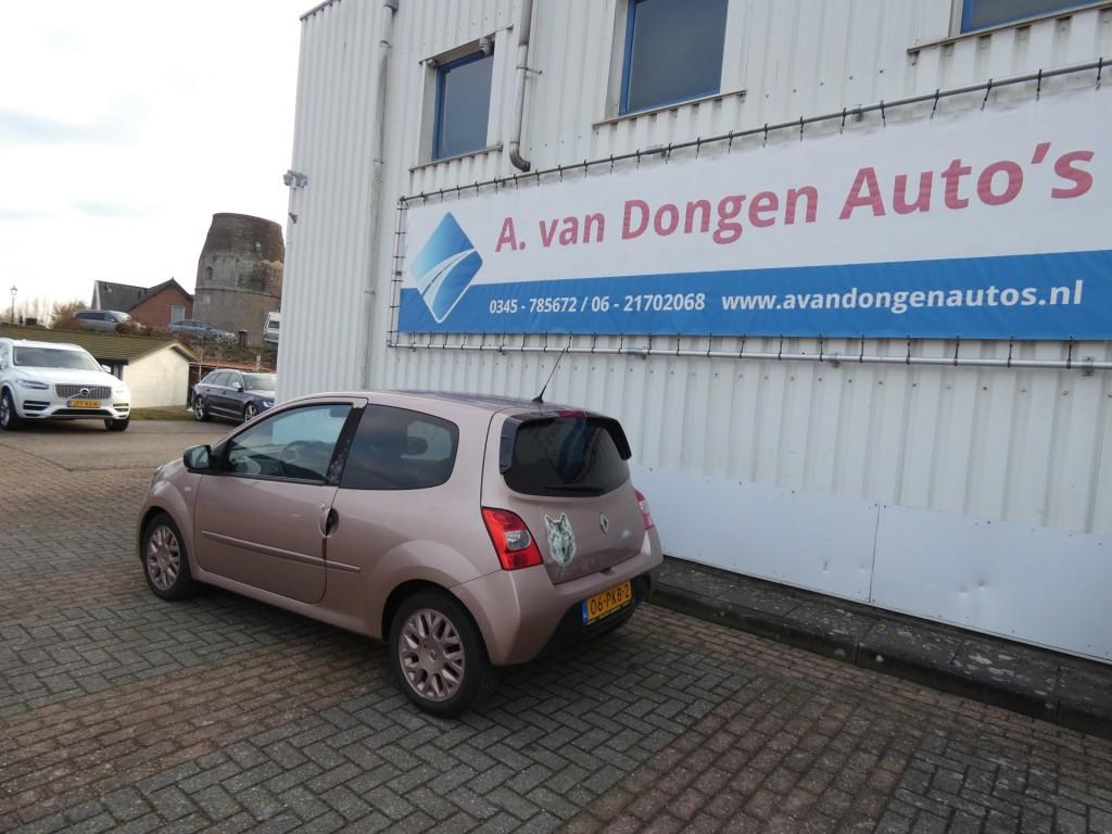 Renault TWINGO 1.2-16V MISS SIXTY,Airco,Cruise,Bltooth,DBrie, 21 km/l, Euro 5, Twingo, Gebruikt
