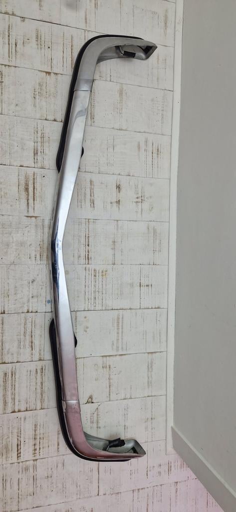 Mercedes W123 Coupé voorbumper opgeknapt, Ophalen