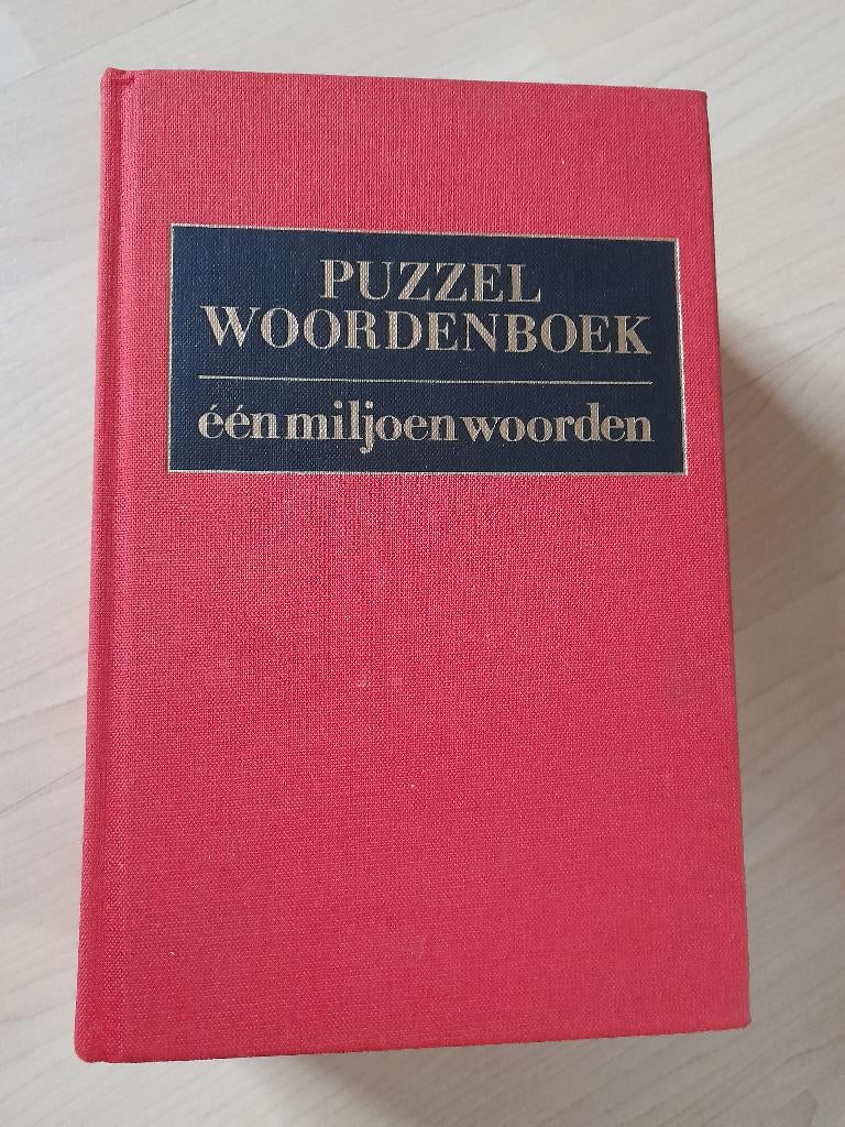 PUZZELWOORDENBOEK EEN MILJOEN WOORDEN Rik van Steenbergen, Ophalen of Verzenden, Gelezen, Overige onderwerpen