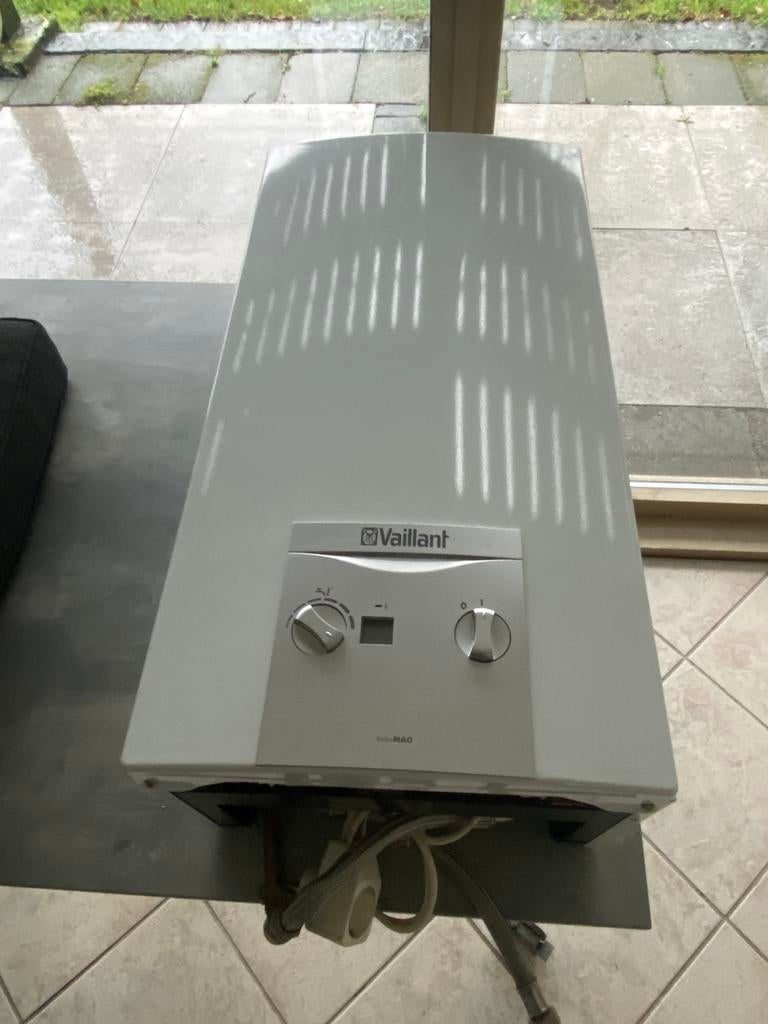 Geiser Vaillant turboMax, Doe-het-zelf en Verbouw, Gebruikt, Aardgas, Geiser, Ophalen of Verzenden