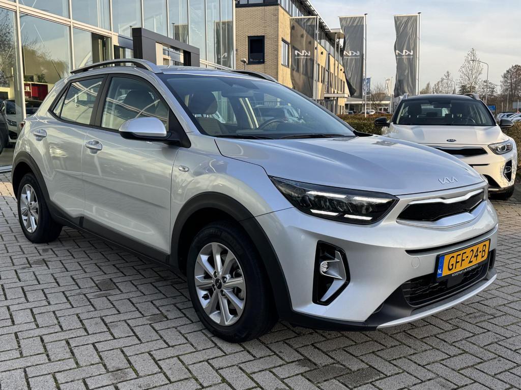 Kia Stonic 1.0 T-GDi MHEV DynamicLine | LMV | Achteruitrij c, Euro 6, Origineel Nederlands, Handgeschakeld, 3 cilinders