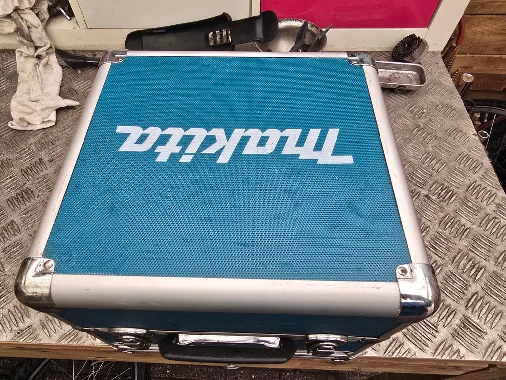 Makita kofferc, Ophalen, Zo goed als nieuw