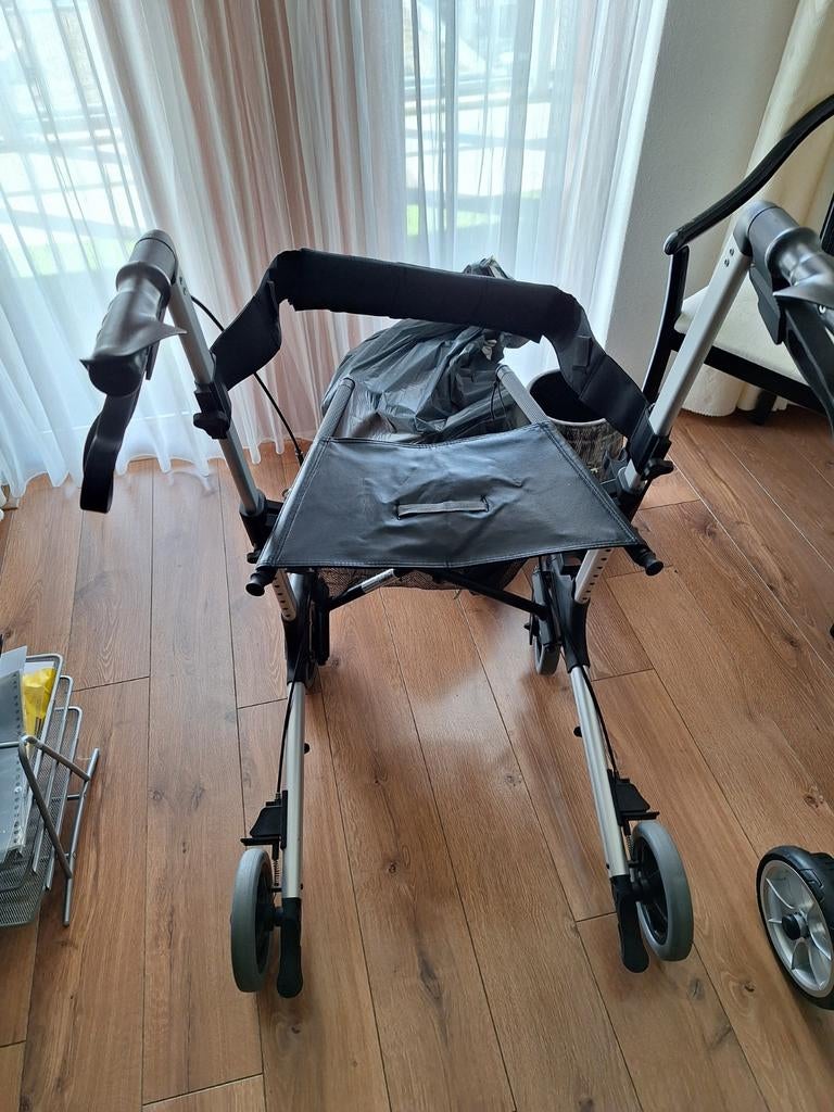 Inklapbare rollator, Diversen, Ophalen, Lichtgewicht