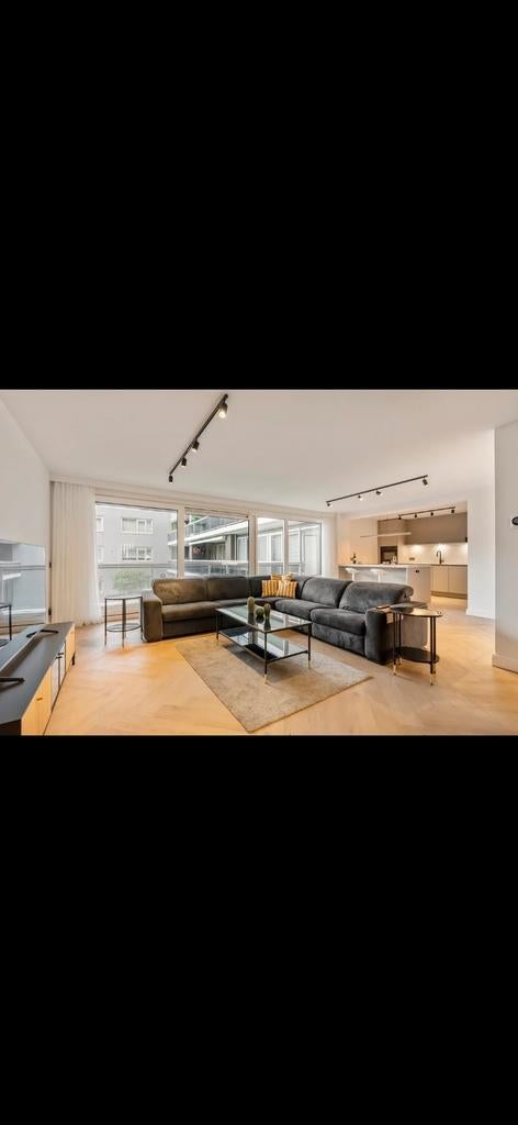 Famous Italian design Natuzzi sofa, Huis en Inrichting, Banken | Complete zithoeken, Ophalen, Zo goed als nieuw