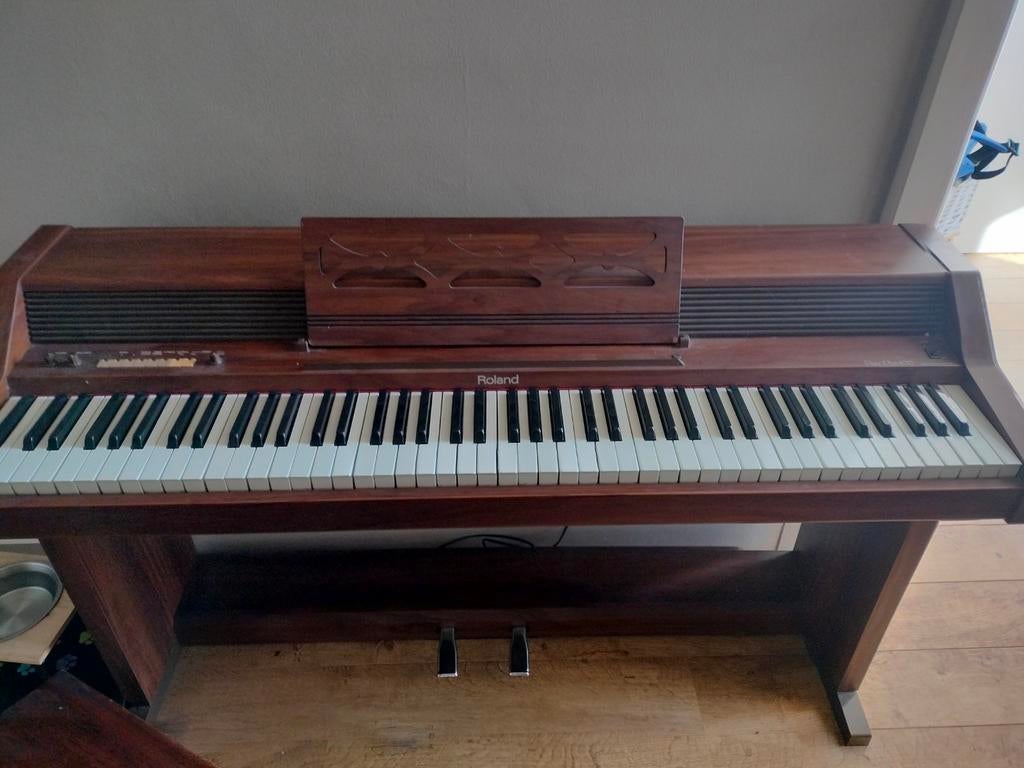 Defecte Roland HP-400 digitale piano (PianoPlus400), Muziek en Instrumenten, Piano's, Ophalen