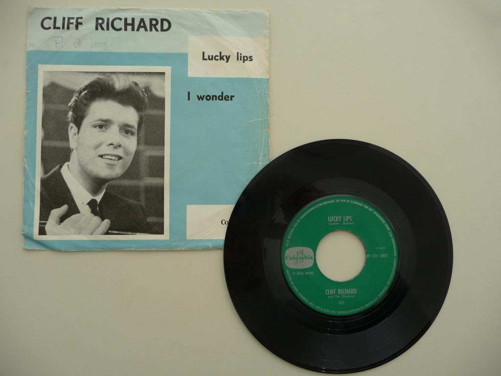 single CLIFF RICHARD - LUCKY LIPS- COLUMBIA REC.1963, Gebruikt, 7 inch, Single, Ophalen of Verzenden