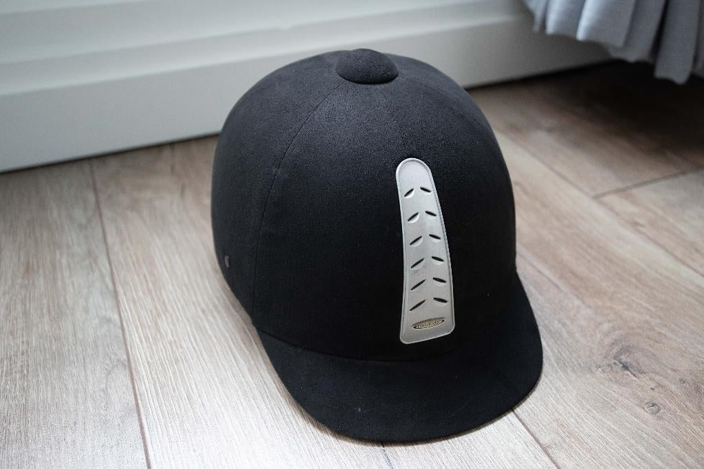 Zwarte cap Horze Halorider maat 57, Dieren en Toebehoren, Paardrijkleding, Gebruikt, Dames, Ophalen of Verzenden, Recreatie