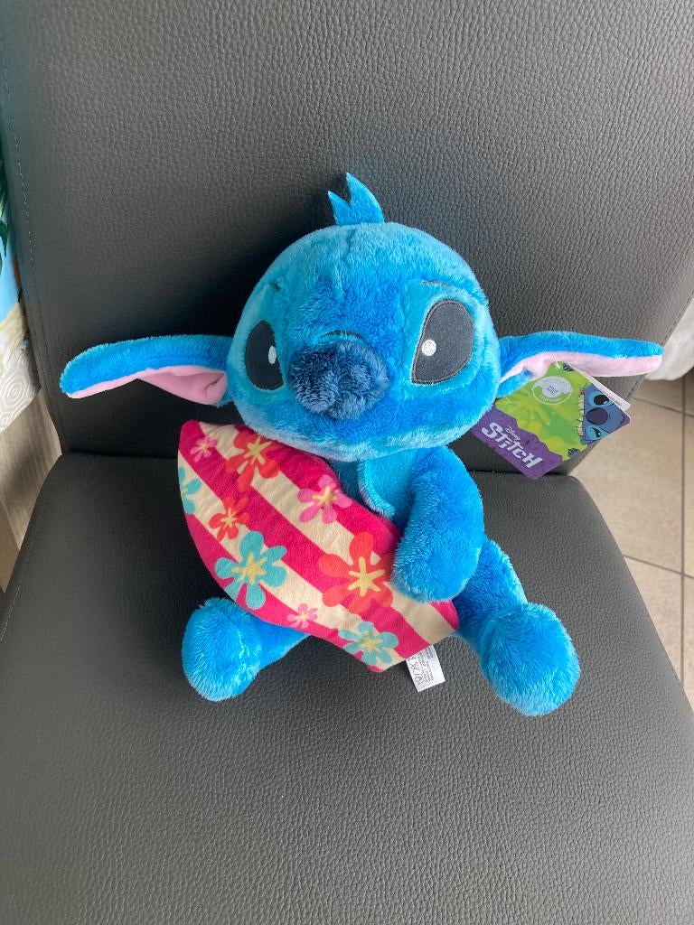 Disney knuffel Stitch met surfplank, Ophalen of Verzenden, Overige figuren, Nieuw, Knuffel