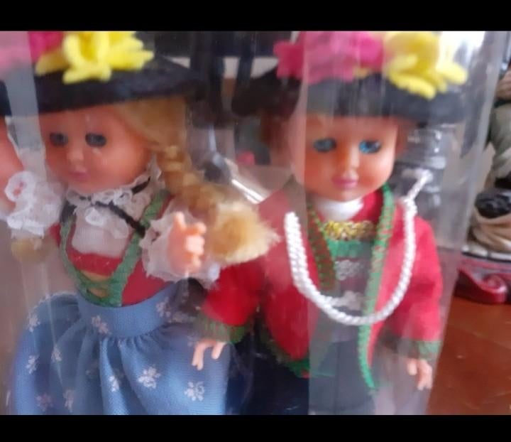 Popjes  twee stuks klederdracht verzamelen, Ophalen of Verzenden, Zo goed als nieuw, Pop