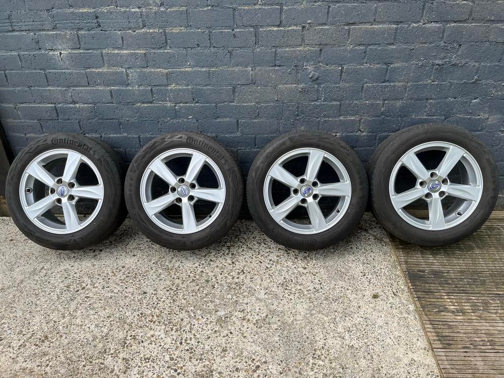Volvo velgen met Continental zomerbanden 205/55 R16, Auto-onderdelen, Banden en Velgen, Ophalen, Gebruikt, 16 inch, Banden en Velgen