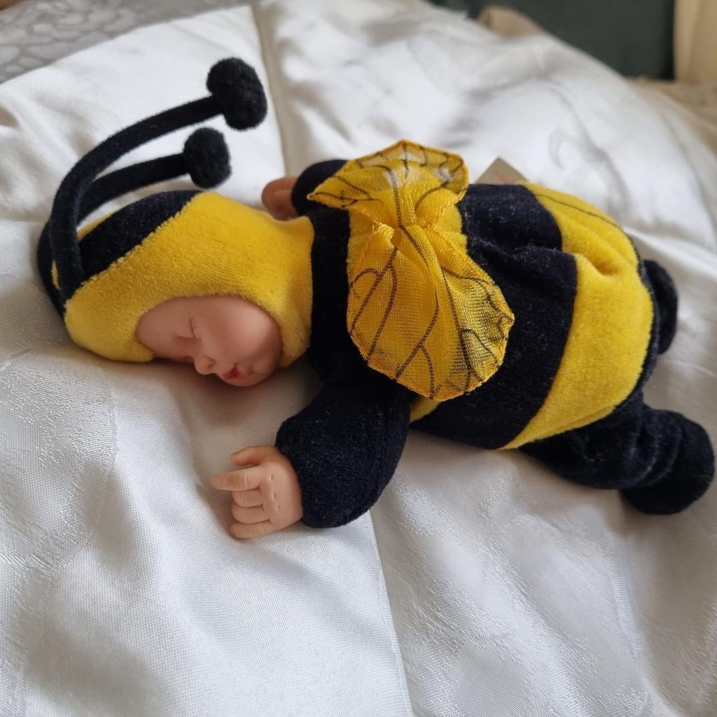 Anne Geddes bijtje popje, Ophalen of Verzenden, Pop