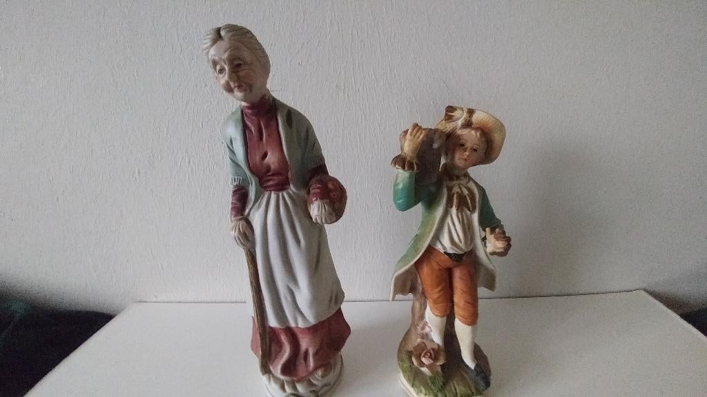 Oma met kleinzoon, 2 keramieken beelden, Ophalen of Verzenden