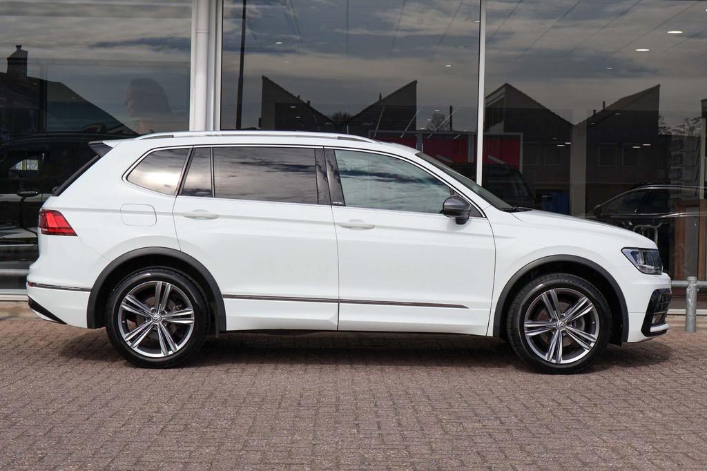 Volkswagen Tiguan Allspace 2.0 TDI 150pk DSG Highline Busine, Auto's, Volkswagen, 12 maanden, Stof, Gebruikt, Euro 6