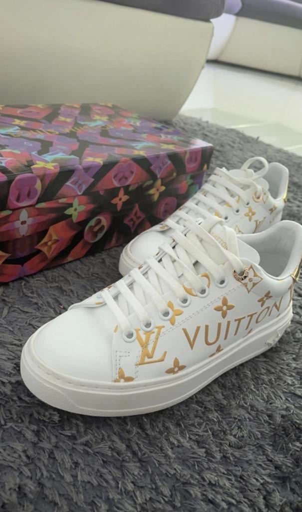 Lv sneakers limited edition, Ophalen of Verzenden, Zo goed als nieuw, Sneakers of Gympen