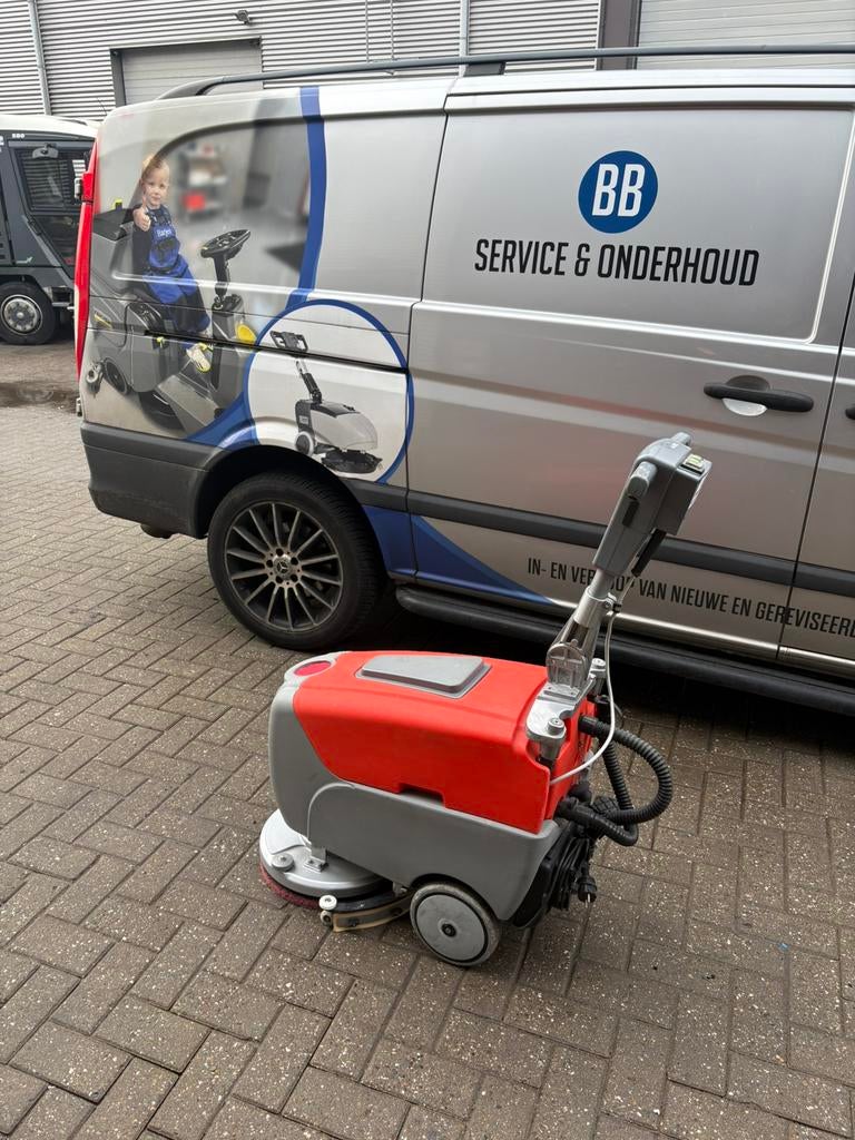 Schrobmachine Hako B12, Ophalen of Verzenden, Zo goed als nieuw