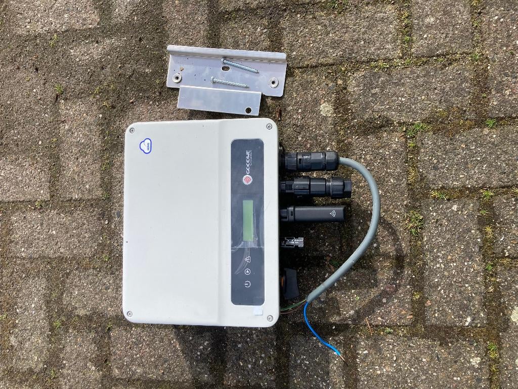 Goodwe omvormer GW2500-XS voor zonnepanelen, Ophalen, Zo goed als nieuw, Overige typen, 200 wattpiek of meer