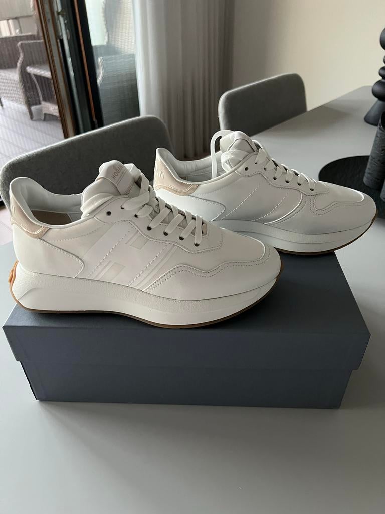 Hogan sneakers wit (Maat: 38.5), Wit, Nieuw, Ophalen of Verzenden, Sneakers of Gympen