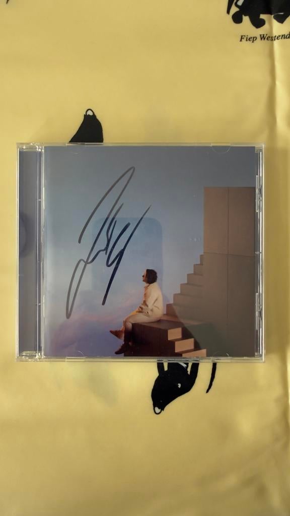 Lewis Capaldi - Broken By Desire To Be Heavenly sent signed, Ophalen of Verzenden, 2000 tot heden, Zo goed als nieuw