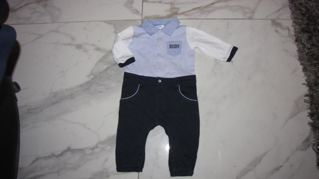 62 HUGO BOSS baby pakje, Kinderen en Baby's, Ophalen of Verzenden, Zo goed als nieuw, Jongetje, Pakje