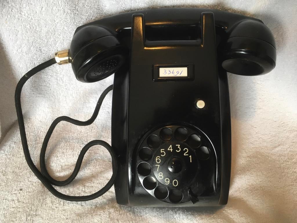 Ouderwetse Bakelieten Ptt telefoon met unique hoorn jaren 50, Telecommunicatie, Vaste telefoons | Niet Draadloos, Ophalen of Verzenden