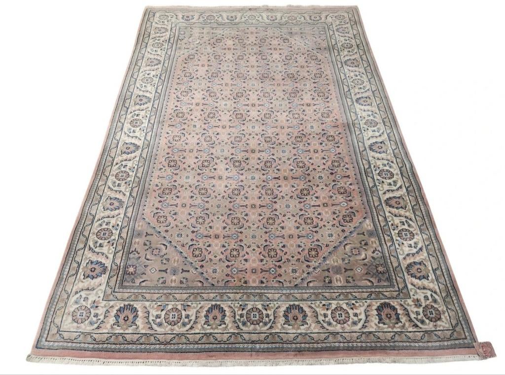 Handgeknoopt oosters wol Herati tapijt pink floral 162x241cm