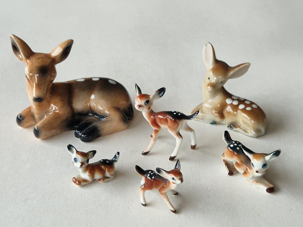 Vintage porseleinen beeldjes 2 hertjes en 4 reekalfjes, Ophalen of Verzenden, Zo goed als nieuw