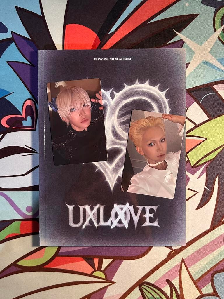 Xlov uxlxve album ‘O version’ with Hyun photocard set, Ophalen of Verzenden, Zo goed als nieuw