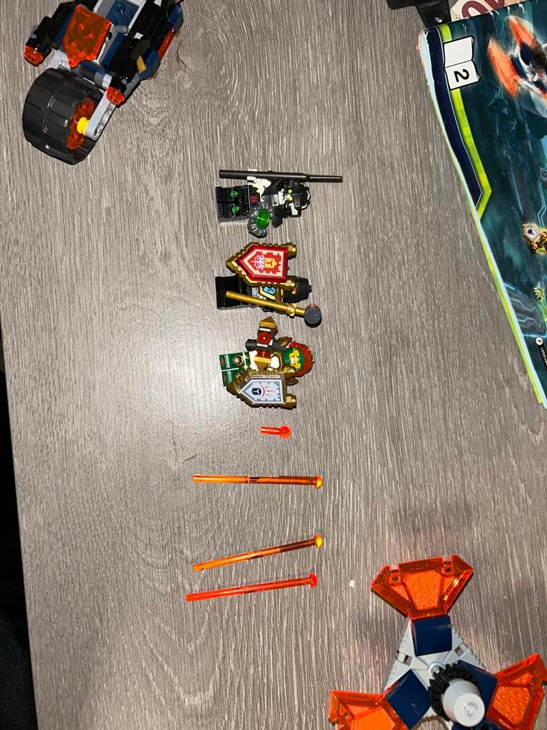 Aaron's x-bow set 72005 van Nexo Knights, Inclusief minifiguren, Gebruikt, Overige thema's, Verzenden