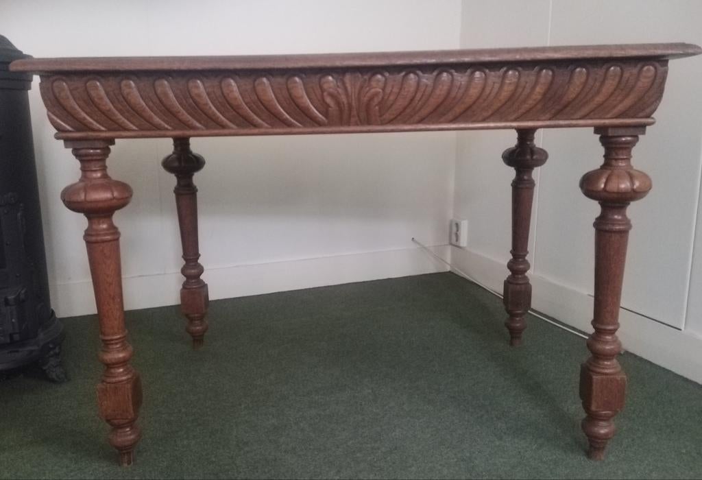 Antieke eikenhouten tafel met sierlijk houtsnijwerk, Ophalen