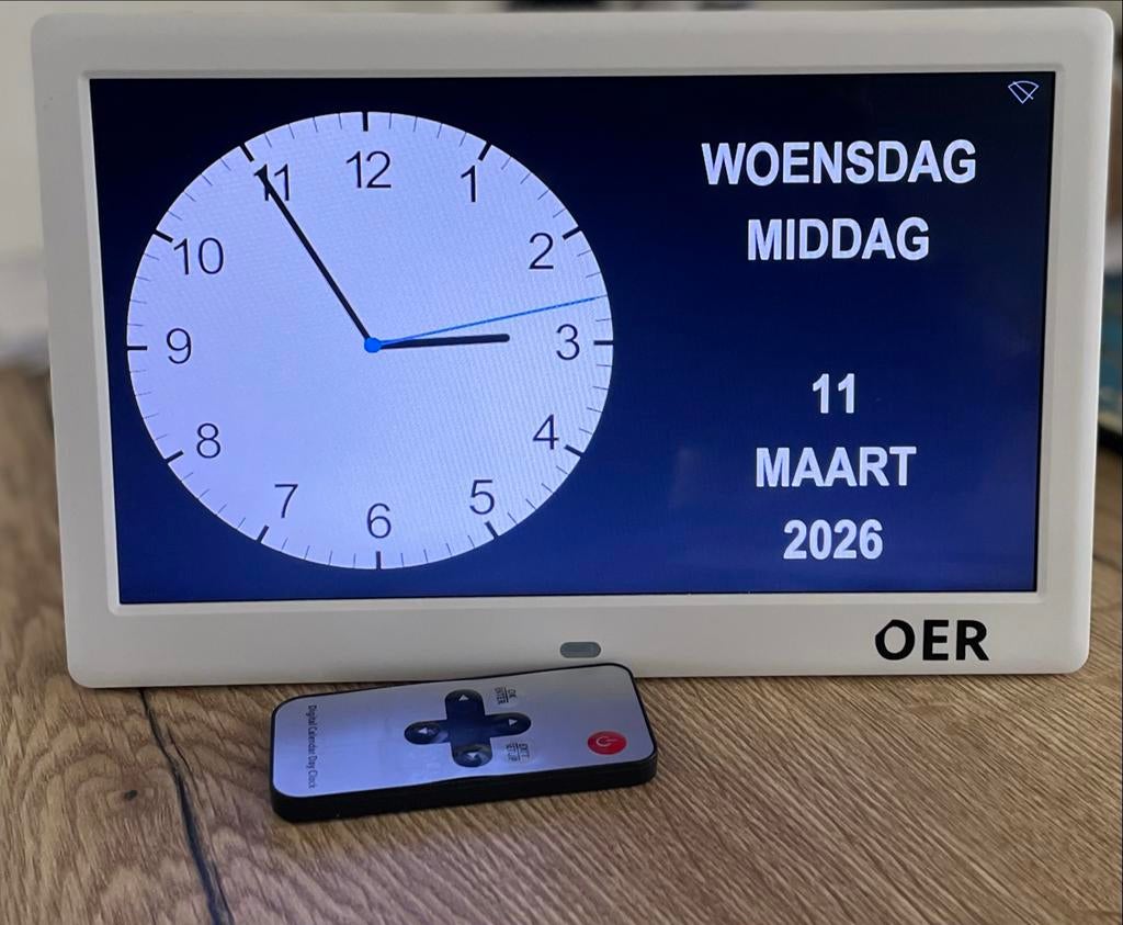 OER Dementieklok - Analoog en Digitaal in één, Huis en Inrichting, Woonaccessoires | Klokken, Zo goed als nieuw, Wekker of Tafelklok