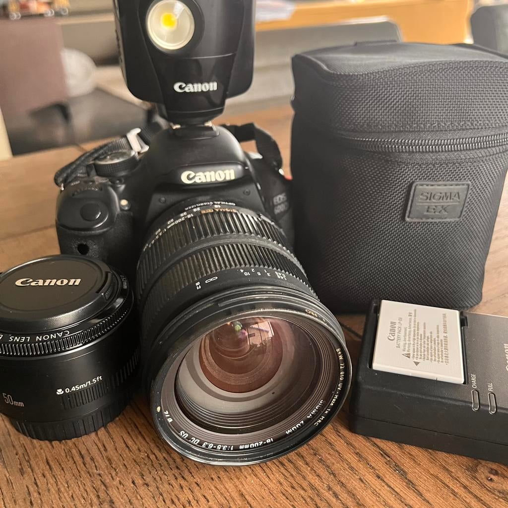 Canon 600D complete set met lenzen en 320EX flitser, Audio, Tv en Foto, Fotocamera's Digitaal, Ophalen of Verzenden, Zo goed als nieuw