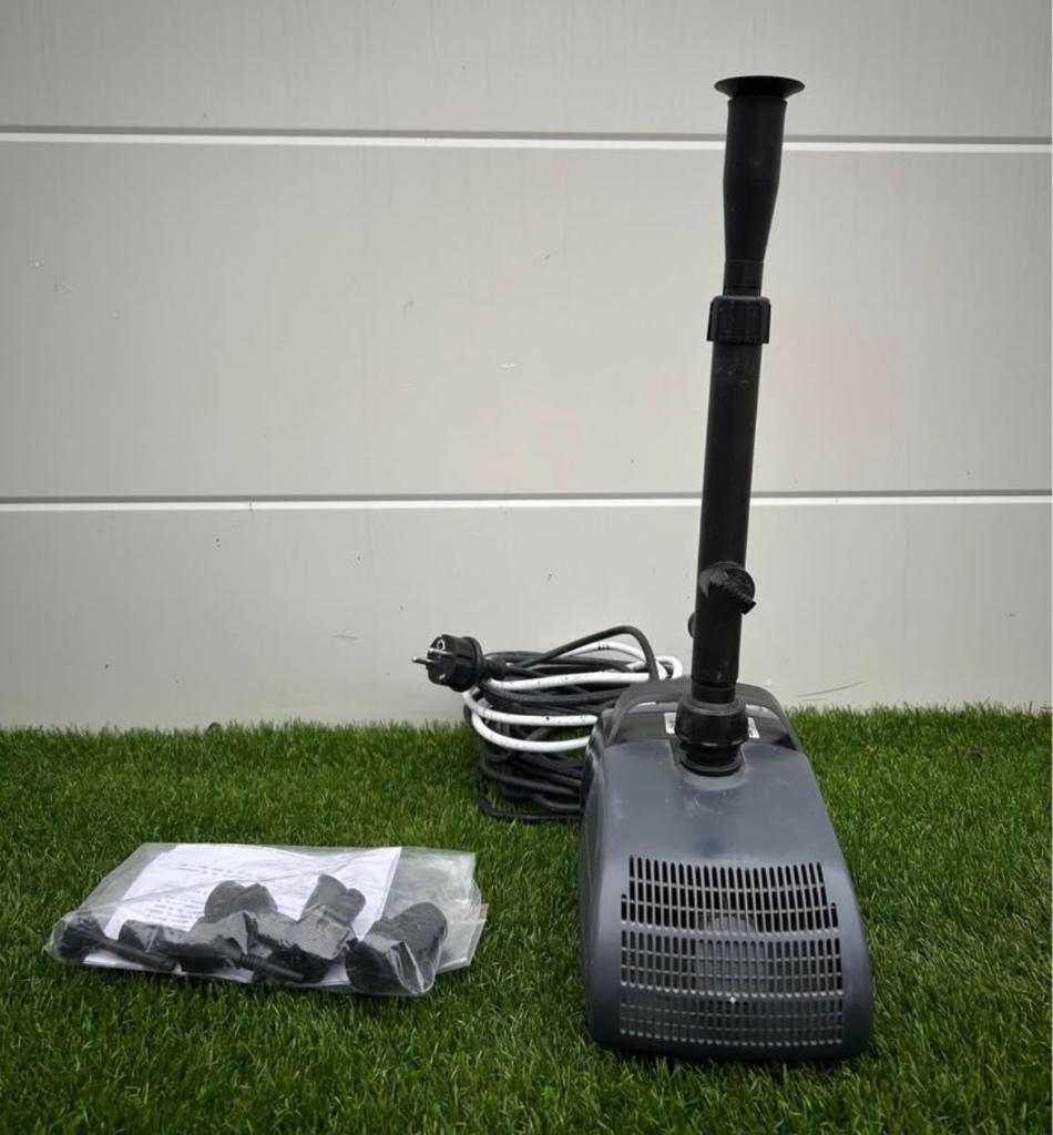 Intratuin fonteinpomp 2.500 l/u, Tuin en Terras, Waterpartijen en Fonteinen, Ophalen, Zo goed als nieuw, Overige materialen, Fontein