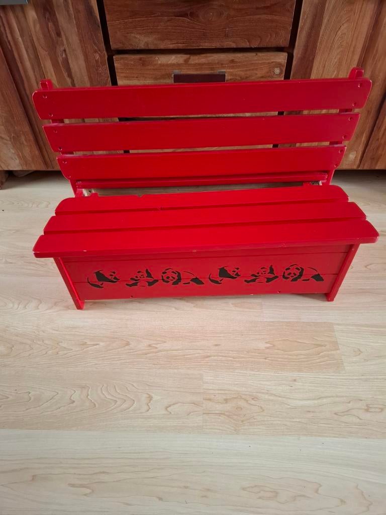 Leuk geschilderd klepbankje met panda's en opbergruimte, Huis en Inrichting, Stoelen, Ophalen