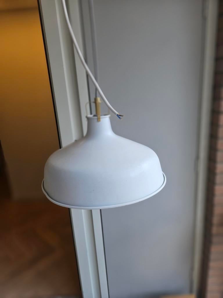 Ikea hanglamp wit - Ø 40 cm, Huis en Inrichting, Lampen | Hanglampen, Ophalen, Gebruikt, Modern, Scandinavisch, Metaal