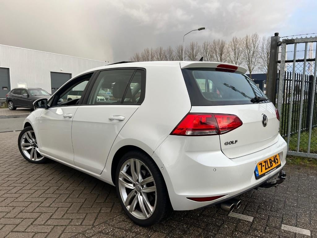 Volkswagen Golf 1.4 TSI DSG Pano Leer Navi Cruise Camera Ful, USB, Zwart, 4 cilinders, Wit