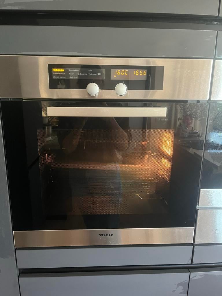 Miele oven H4280B, 45 tot 60 cm, Gebruikt, Oven, Hete lucht