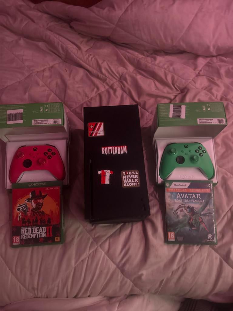 Xbox Series X 1TB met 2 controllers en 2 spellen, Ophalen of Verzenden, Gebruikt, Xbox Series X