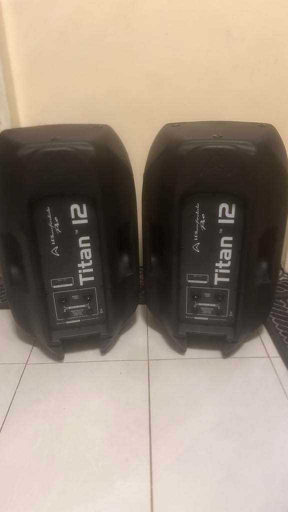 Wharfedale Pro Titan 12 passieve 3 speakers 1 grijs, Gebruikt, 120 watt of meer, Front, Rear of Stereo speakers, Ophalen